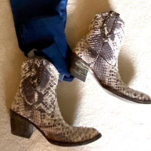 Old Gringo Python Boots-only worn a few times.